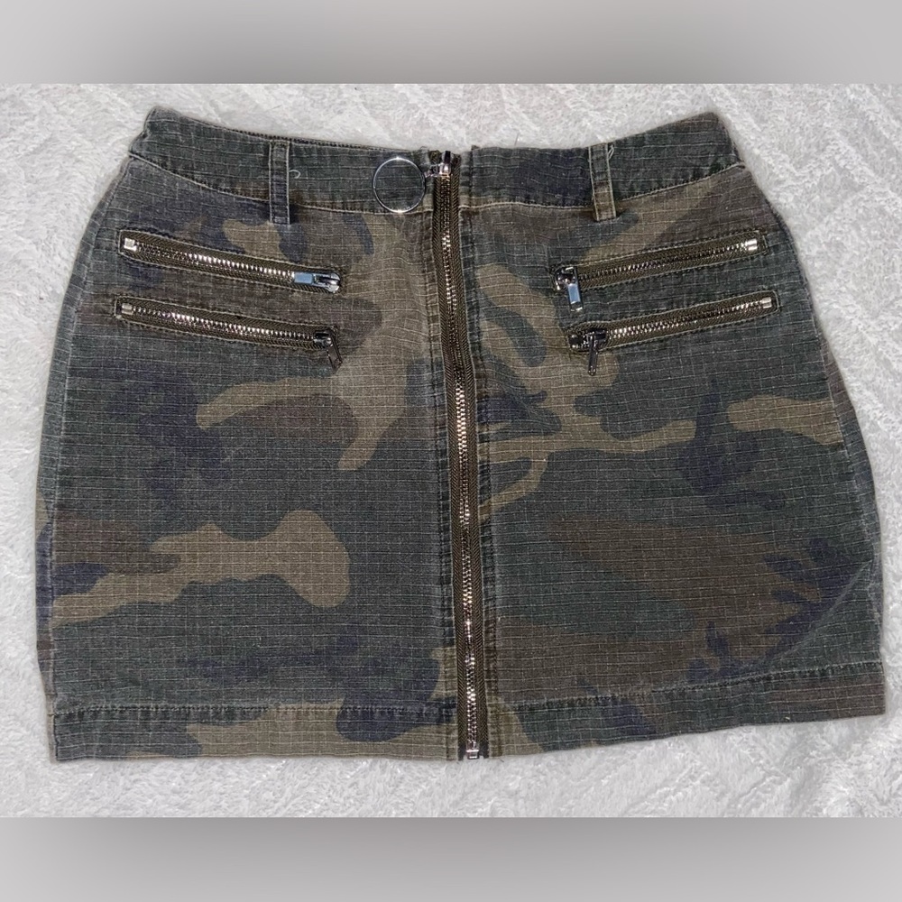 Camo skirt